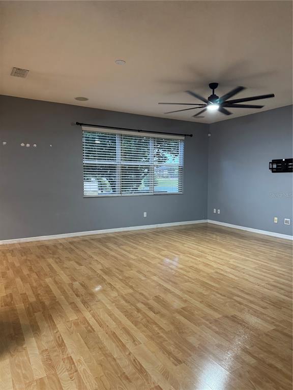 Foto del edificio - 1732 Grand Rue Dr