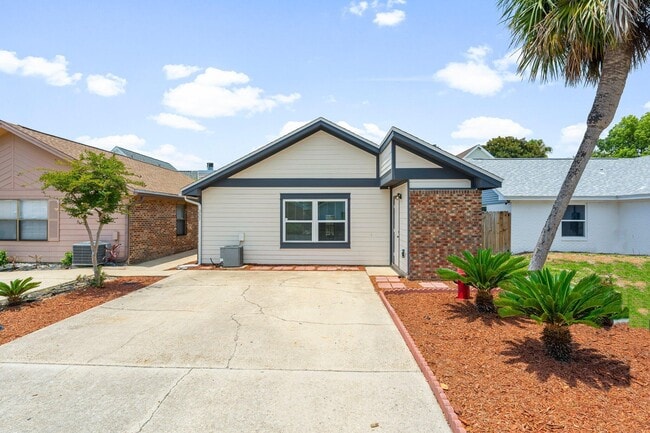 Building Photo - 237 Indian Oaks Dr