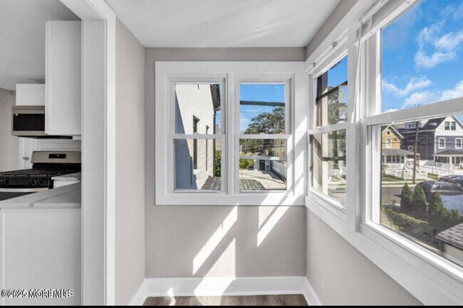 Foto del edificio - 700 Fifth Ave