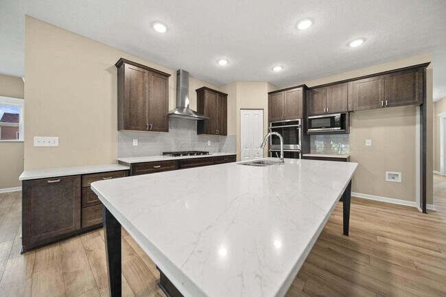 Foto del edificio - 1145 Cunningham Ave