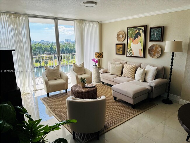 Foto del edificio - 1700 NW N River Dr