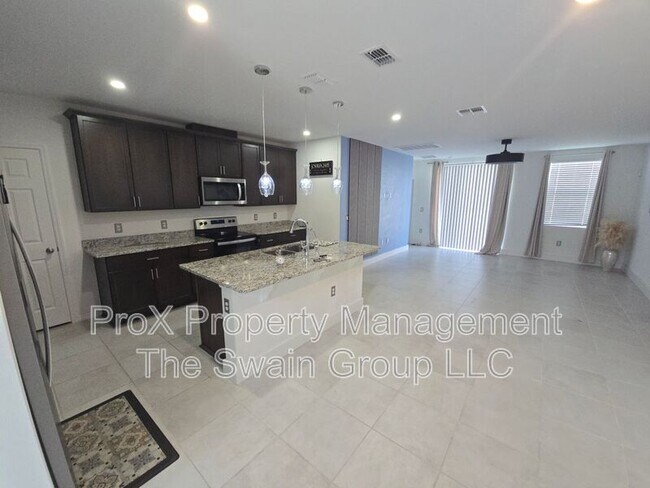 Building Photo - 4450 Rapallo Ave