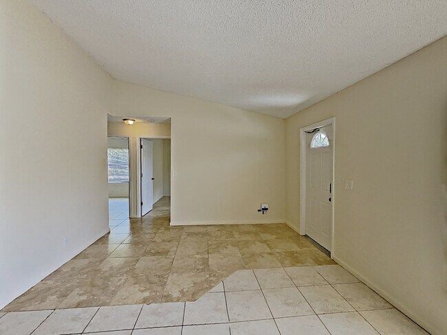 Building Photo - 5941 Coy Glen Way