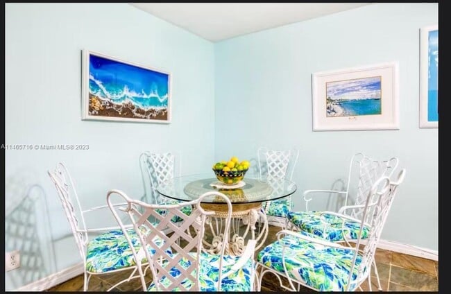 Building Photo - 1682 NE 56th Ct