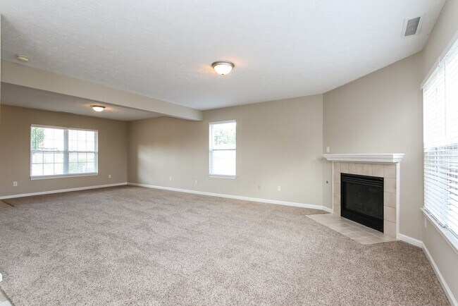 Foto del edificio - 1255 Spring Ridge Cir