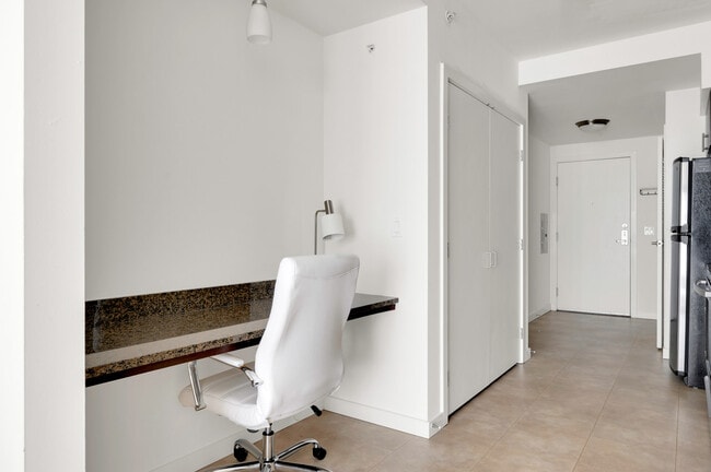 Foto del edificio - 10349 NE 10th St