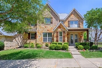 Building Photo - 8000 Choctaw Ln