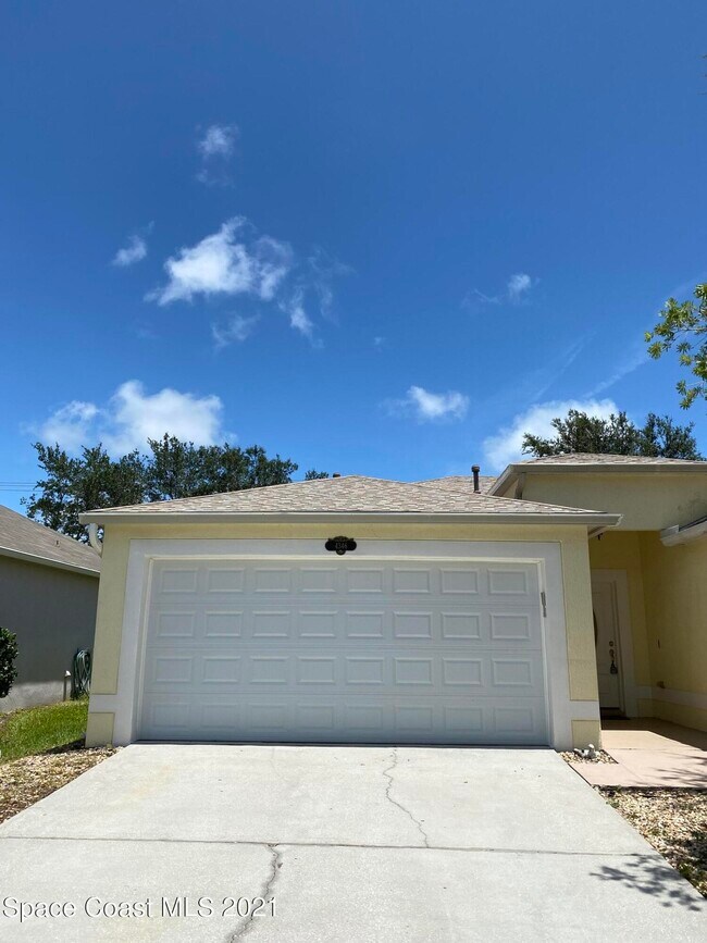Foto del edificio - 4346 Four Lakes Dr
