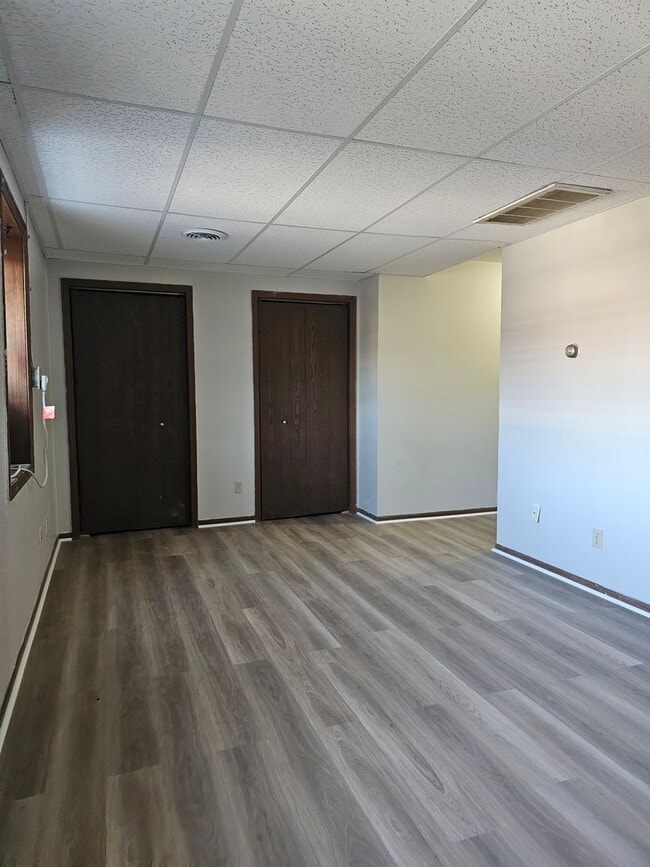 Building Photo - One Bedroom Downtown