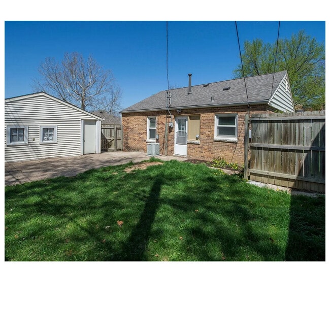 Building Photo - 6017 Evans St