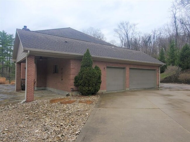 Building Photo - 7321 Clough Pike