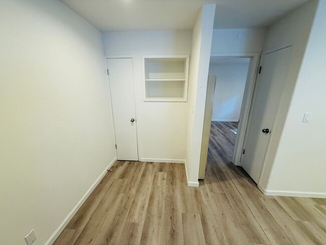 Building Photo - 950 Modesto Ave