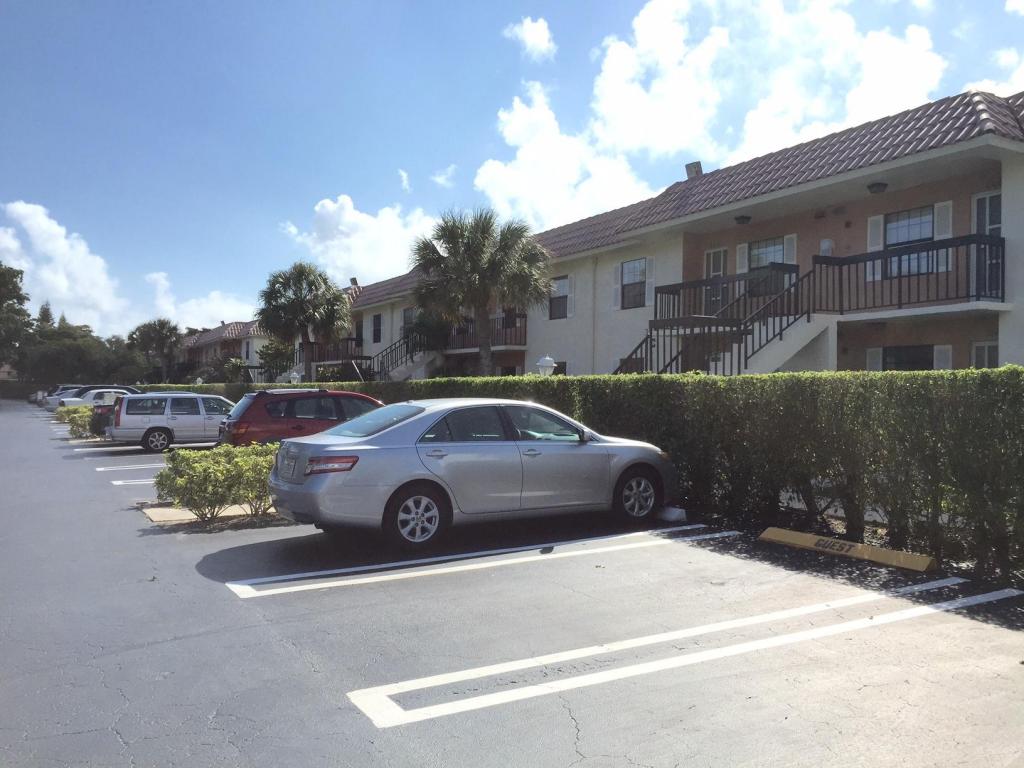 Primary Photo - 3020 Florida Blvd