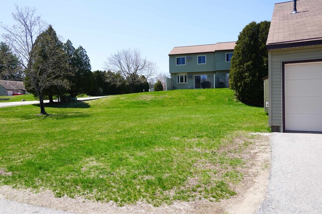 Building Photo - 98 Tideview Dr
