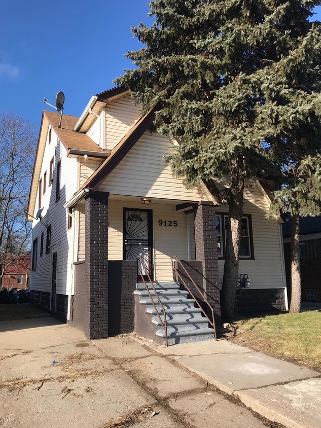 Primary Photo - 9125 Steel St