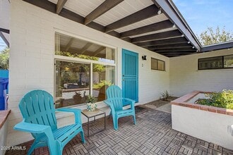 Building Photo - 2727 E Montecito Ave