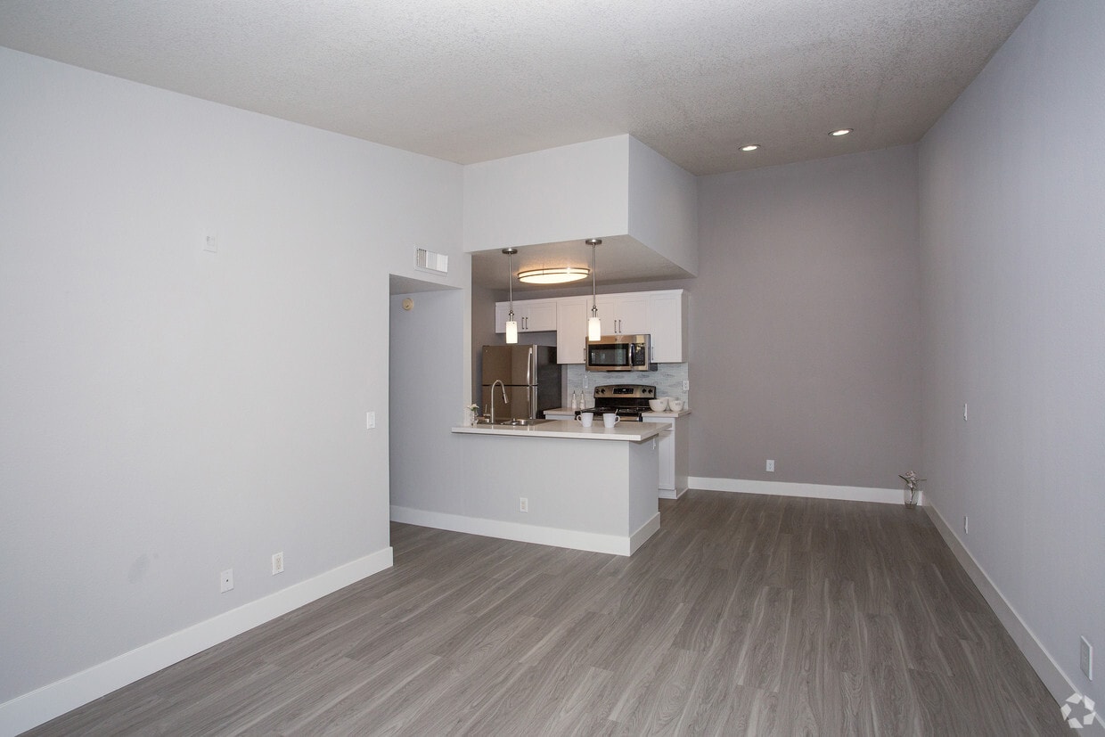 The Summit at Chino Hills Apartment Homes - Apartments in Chino Hills ...