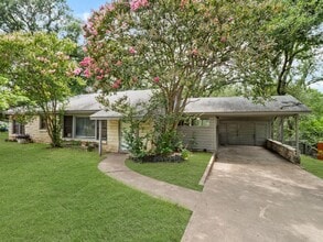Building Photo - 6208 Walnut Hills Dr