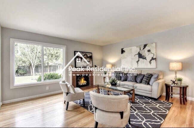 Building Photo - 3 br, 1.5 bath House - 2007 Rossmoor Dr