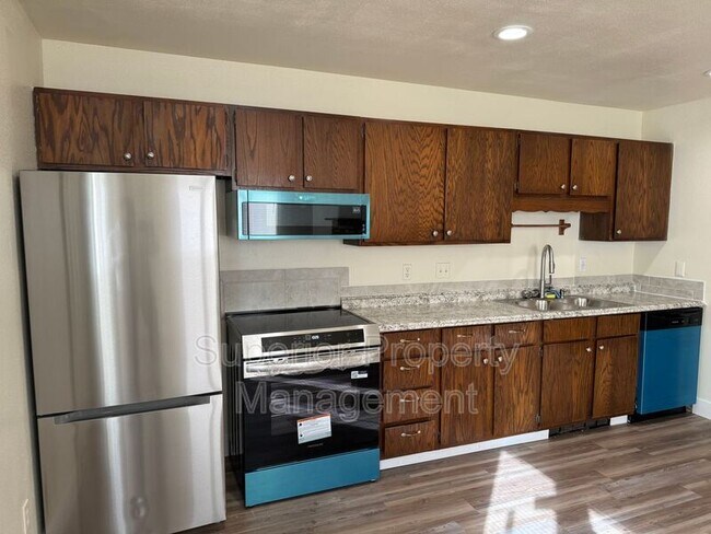 Foto del edificio - 4950 King Arthur Way