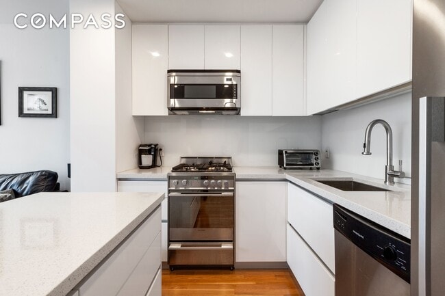 Foto del edificio - 148 E 24th St