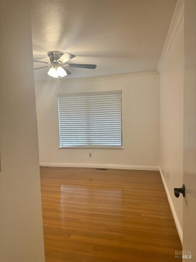 Foto del edificio - 1737 Southwood Dr