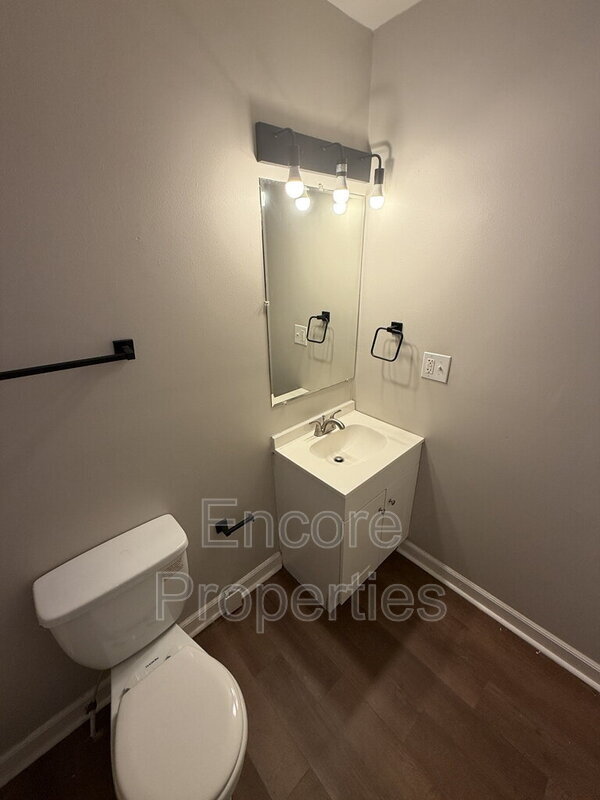 Foto del edificio - 2003 Burnett Ave