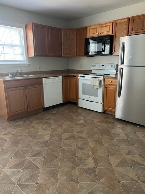Foto principal - 1007 Caroline St