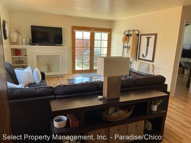 Foto del edificio - 3 br, 2 bath House - 1502 Sunset Avenue