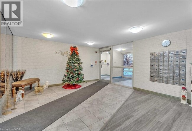 Building Photo - 1102 Jalna Blvd