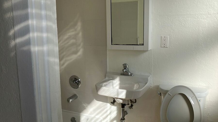 Building Photo - 285 Turk St