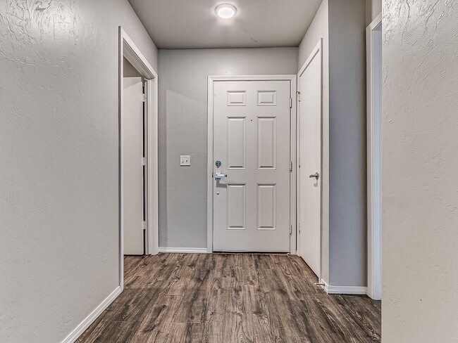 Building Photo - Beautiful Home in Edmond + Edmond Schools + 3 bedrooms