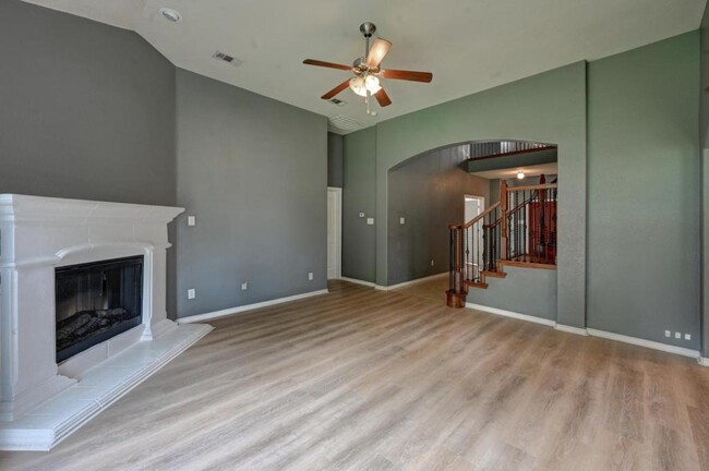 Building Photo - 5755 Skinner Way