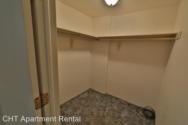 Building Photo - 1 br, 1 bath Apartment - 127 Langdon St.