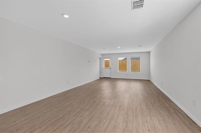 Foto del edificio - 6739 Highlands St