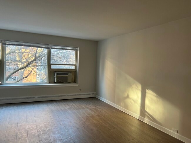 Building Photo - 4920 N Marine Dr