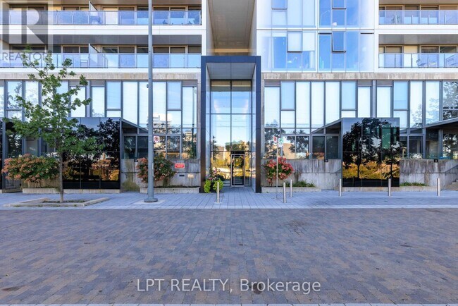 Building Photo - 32 Trolley Cres