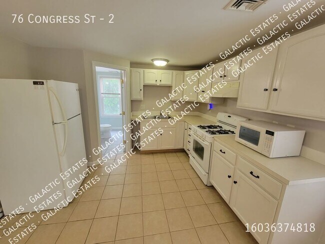 Building Photo - West side 2 bedroom 1 bath 2nd floor