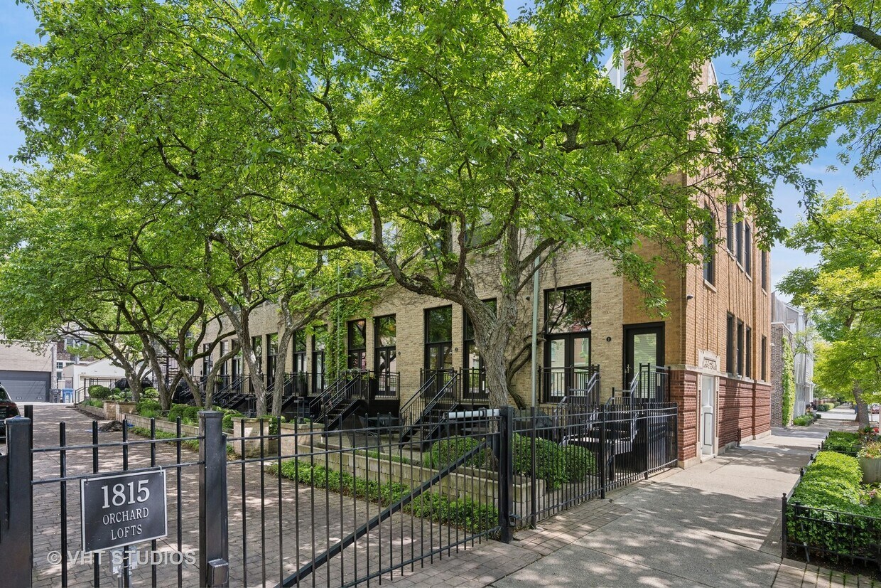 Primary Photo - 1815 N Orchard St