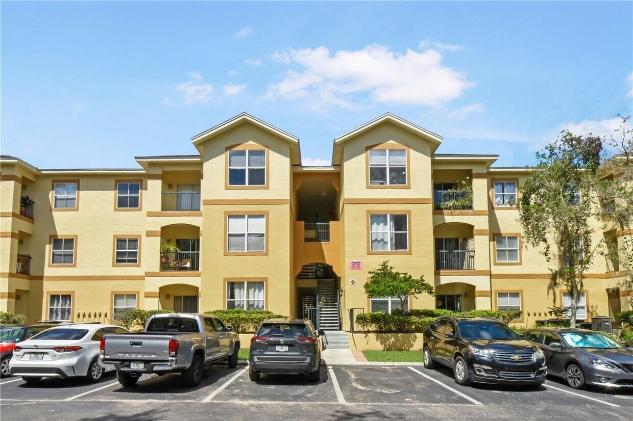 Primary Photo - 5610 Pinnacle Heights Circle - #306