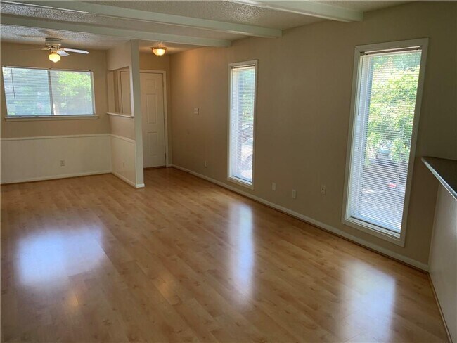 Foto del edificio - 1725 Toomey Rd