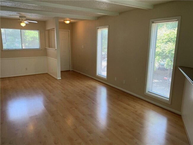 Foto del edificio - 1725 Toomey Rd