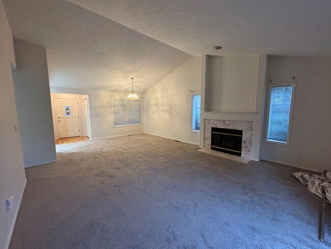 Building Photo - 9243 SW 149th Ave