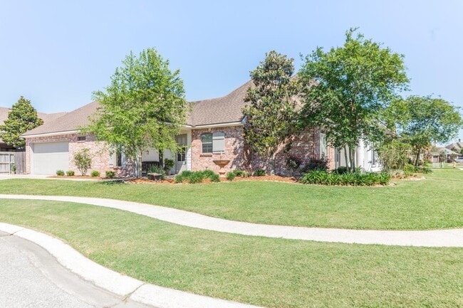 Building Photo - 204 Gatesmere Ct