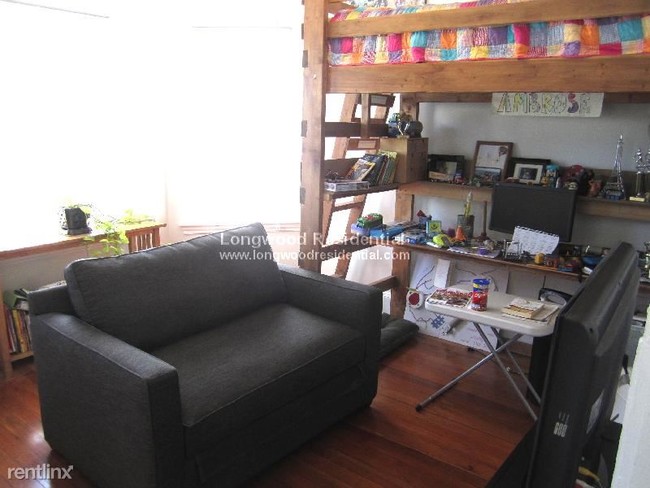 Building Photo - 3 br, 2 bath Apartment - 162 Chestnut St 1
