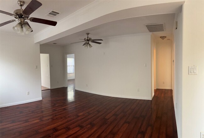 Foto del edificio - 4911 Oleander St