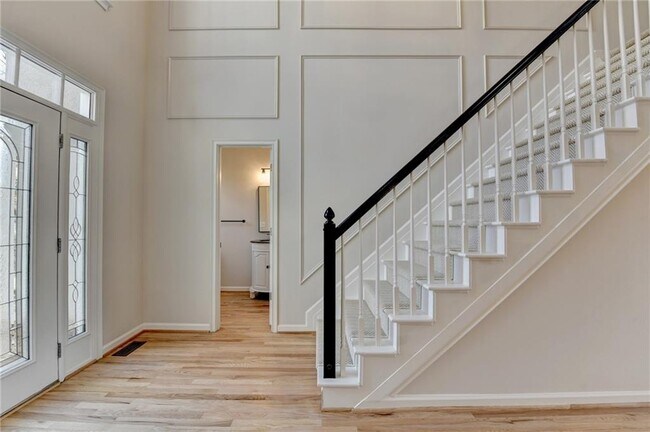 Foto del edificio - 6415 Sterling Dr