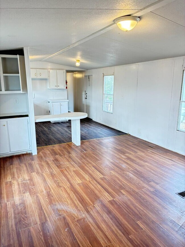 Foto del edificio - 2322 Sandy Ridge Dr