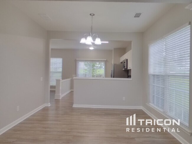 Building Photo - 2521 Wingdale Dr