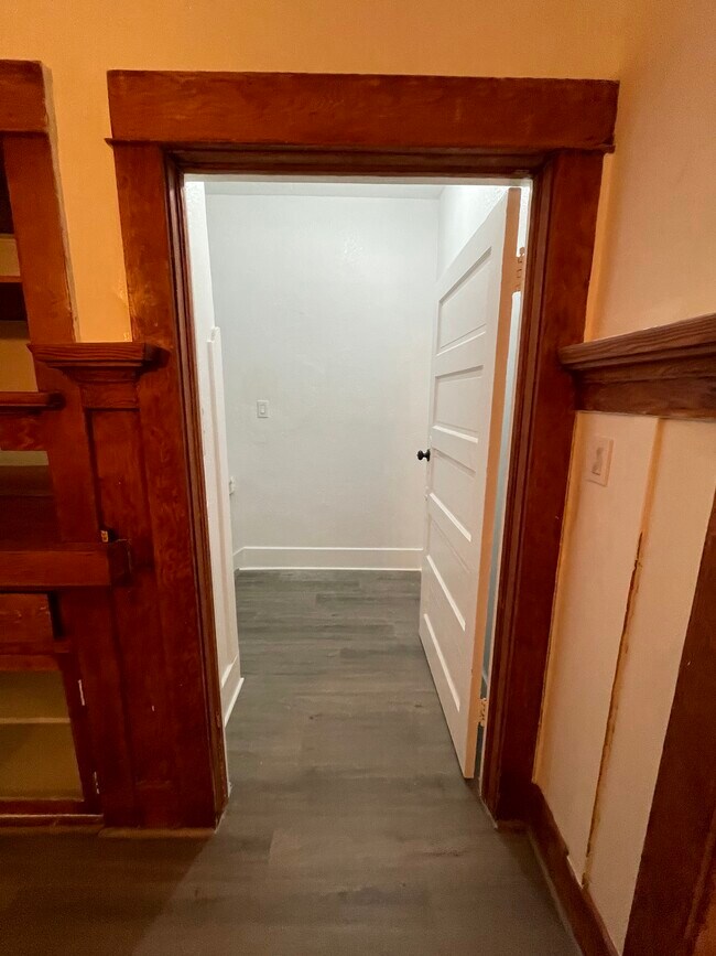 1824 1/2 Arapahoe S, Los Angeles, CA 90006 Townhome Rentals in Los